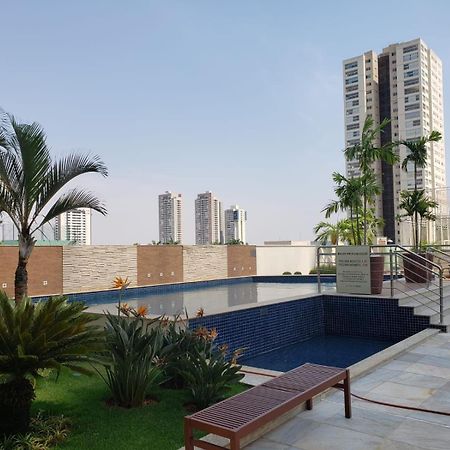 Moderno Flat Com Vista Para O Parque Vaca Brava Goiania Ngoại thất bức ảnh