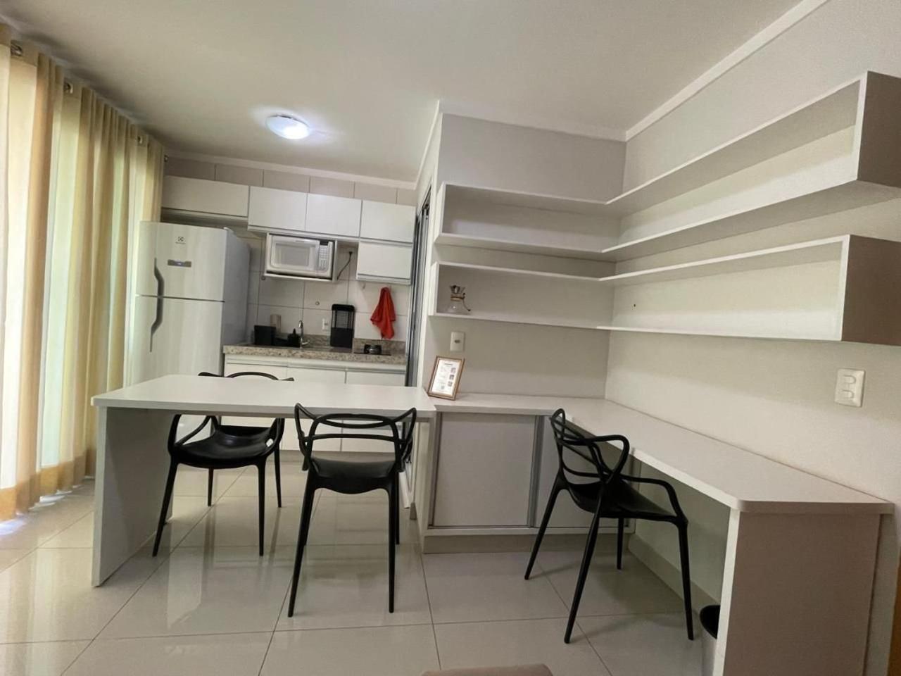 Moderno Flat Com Vista Para O Parque Vaca Brava Goiania Ngoại thất bức ảnh