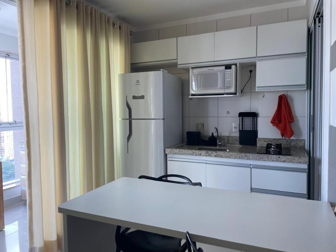 Moderno Flat Com Vista Para O Parque Vaca Brava Goiania Ngoại thất bức ảnh