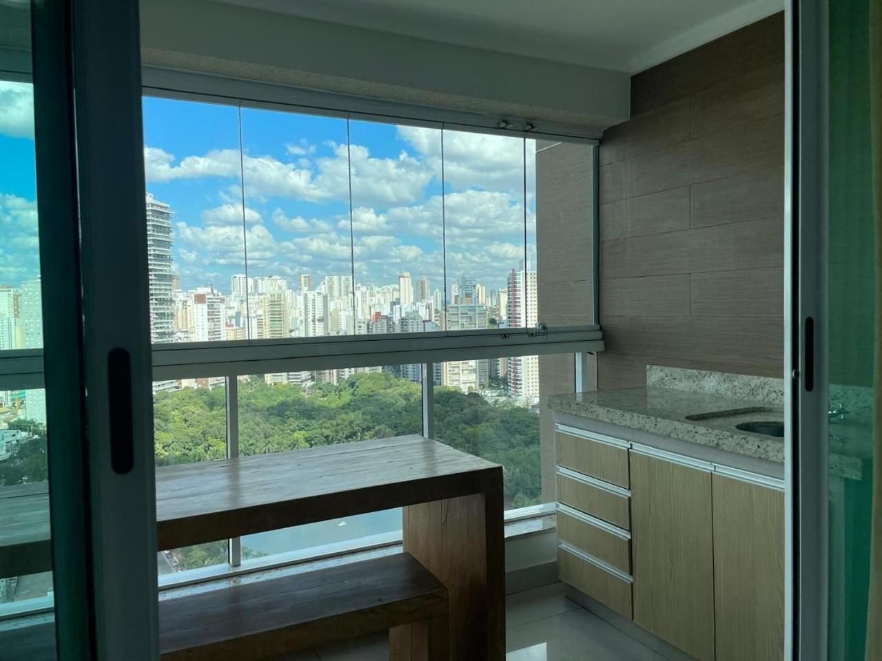Moderno Flat Com Vista Para O Parque Vaca Brava Goiania Ngoại thất bức ảnh