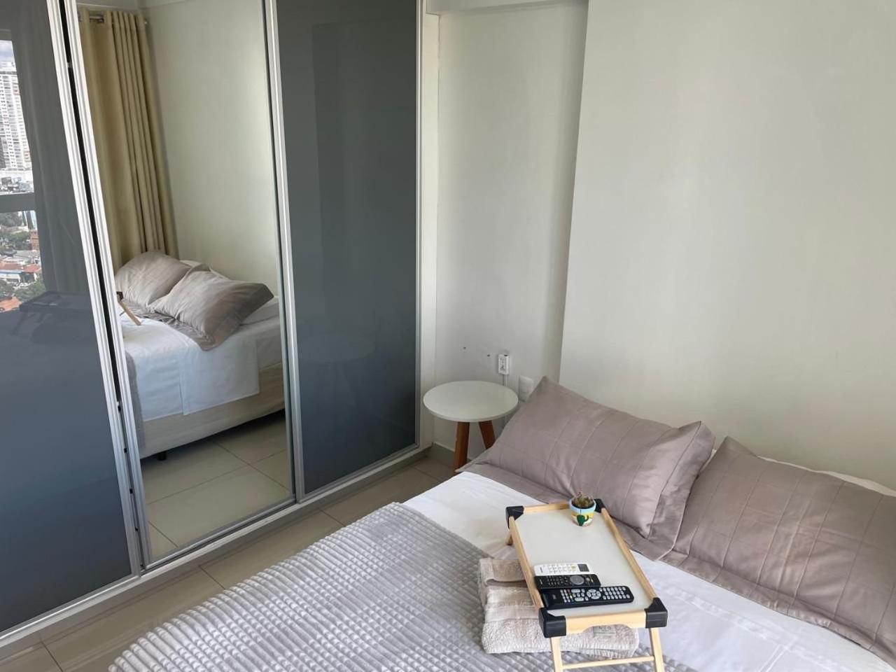 Moderno Flat Com Vista Para O Parque Vaca Brava Goiania Ngoại thất bức ảnh